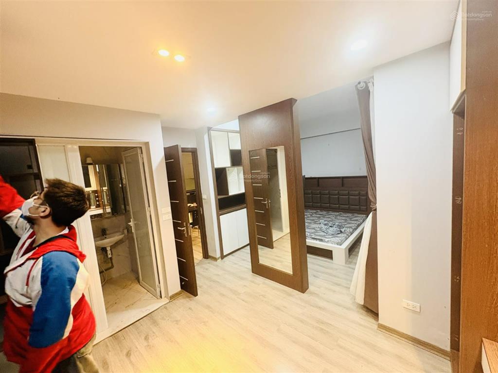 Cho thuê căn hộ 72m2 văn minh thoáng đẹp tiện ích ngay hồ hoàng cầu,17,5tr/tháng  0903 469 ***