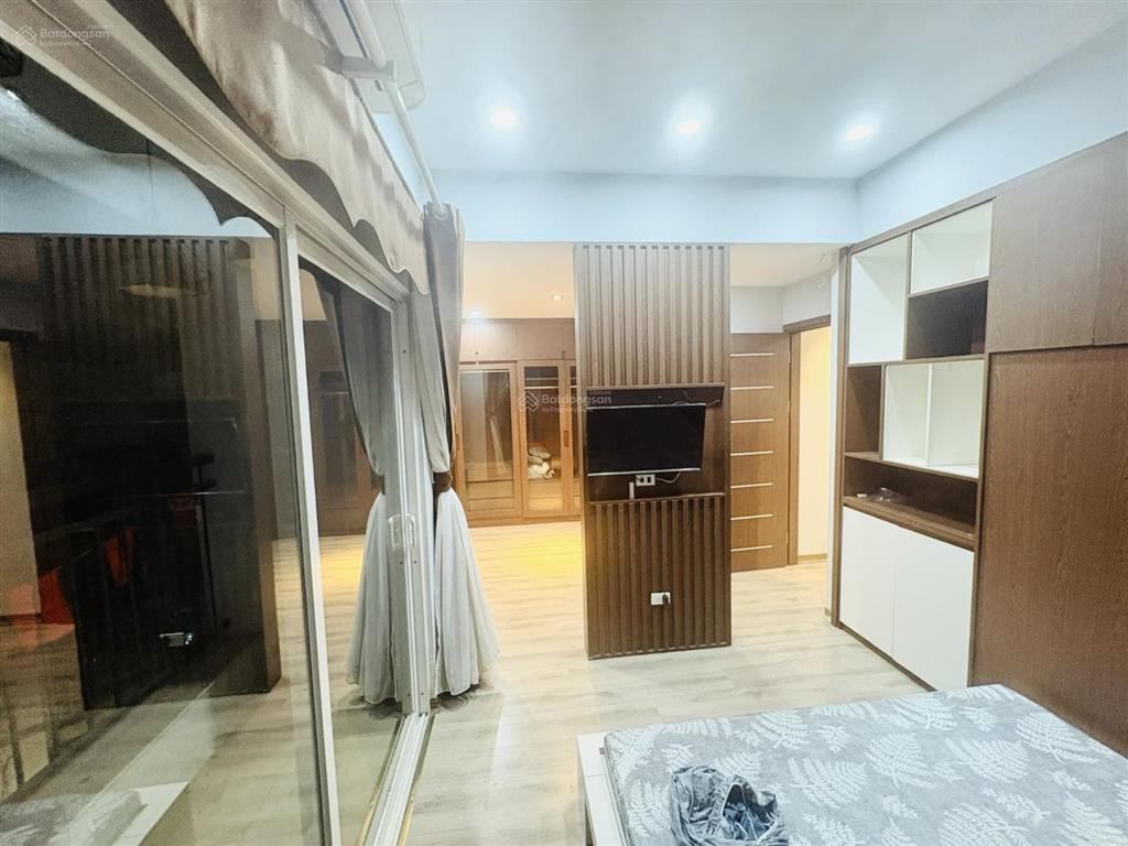 Cho thuê căn hộ 72m2 văn minh thoáng đẹp tiện ích ngay hồ hoàng cầu,17,5tr/tháng  0903 469 ***