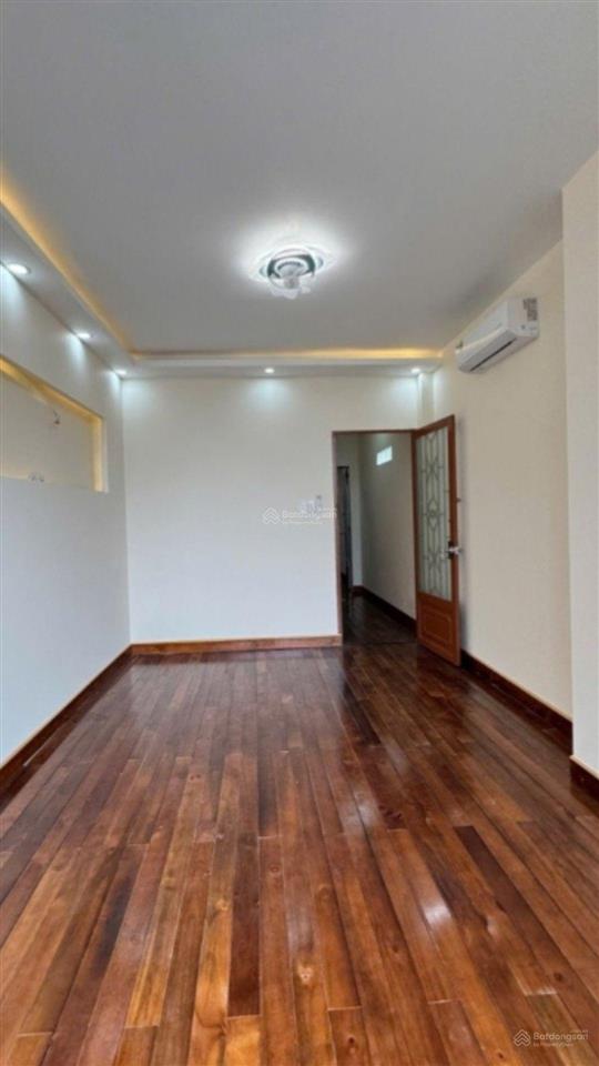 Đường số 14 q8  lô góc đường lớn  vỉa hè 4m  5 tầng  9.2 t ỉ