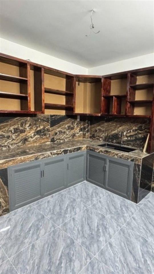 Đường số 14 q8  lô góc đường lớn  vỉa hè 4m  5 tầng  9.2 t ỉ