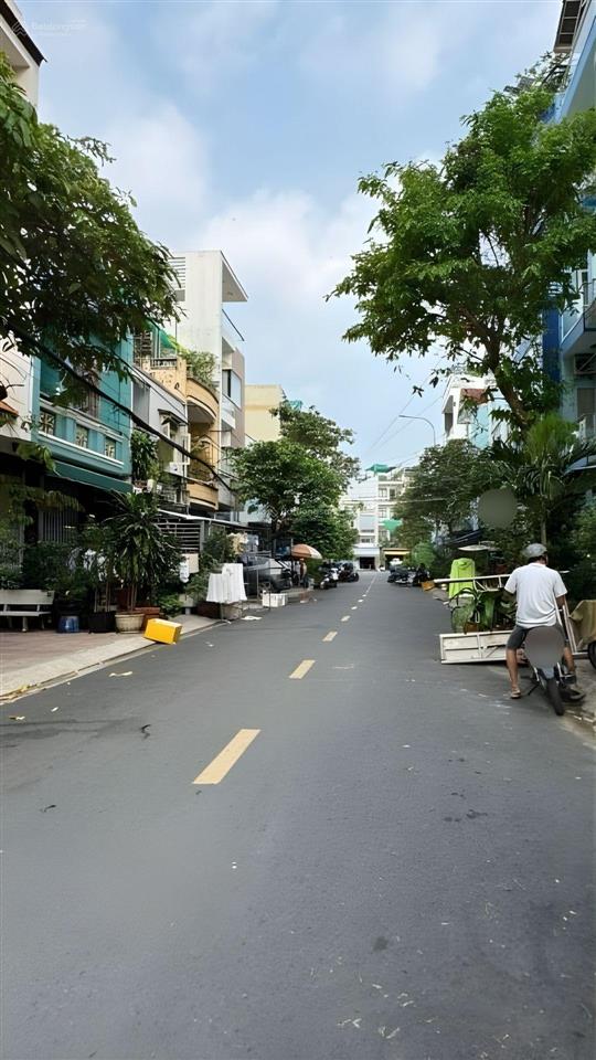 Đường số 14 q8  lô góc đường lớn  vỉa hè 4m  5 tầng  9.2 t ỉ