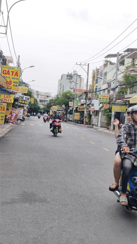 Nhà mtkd phố ẩm thực  cxpl b 4x21m cấp 4 ngay lô de gần chợ phú lâm