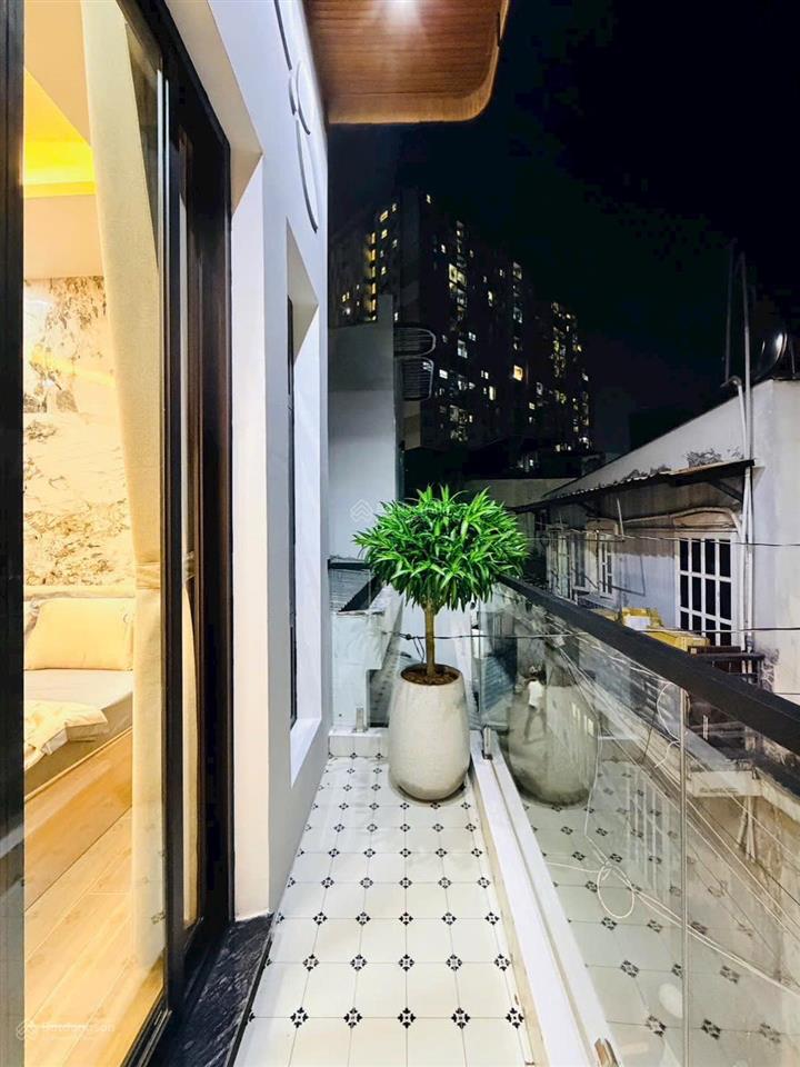 Ông hoàng cần bán nhanh trong tháng 1 trả tiền đáo hạn gấp nhà hòa hưng, p.13, q.10  giá 1 tỷ 870