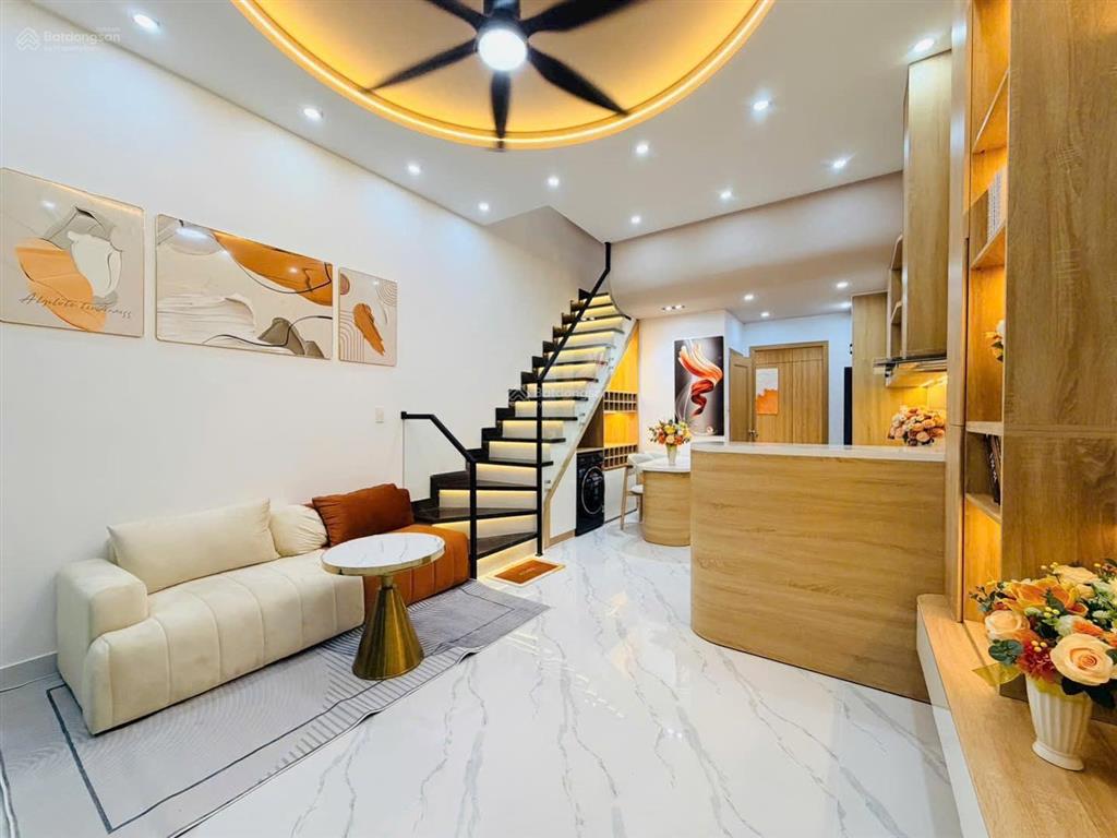 Ông hoàng cần bán nhanh trong tháng 1 trả tiền đáo hạn gấp nhà hòa hưng, p.13, q.10  giá 1 tỷ 870