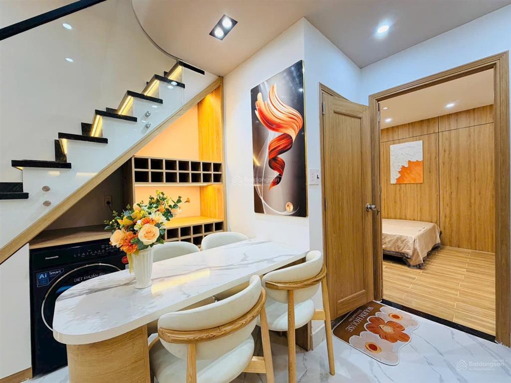 Ông hoàng cần bán nhanh trong tháng 1 trả tiền đáo hạn gấp nhà hòa hưng, p.13, q.10  giá 1 tỷ 870