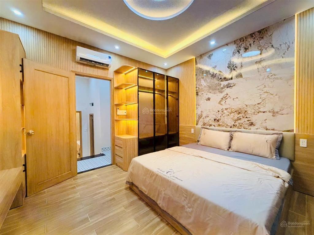 Ông hoàng cần bán nhanh trong tháng 1 trả tiền đáo hạn gấp nhà hòa hưng, p.13, q.10  giá 1 tỷ 870