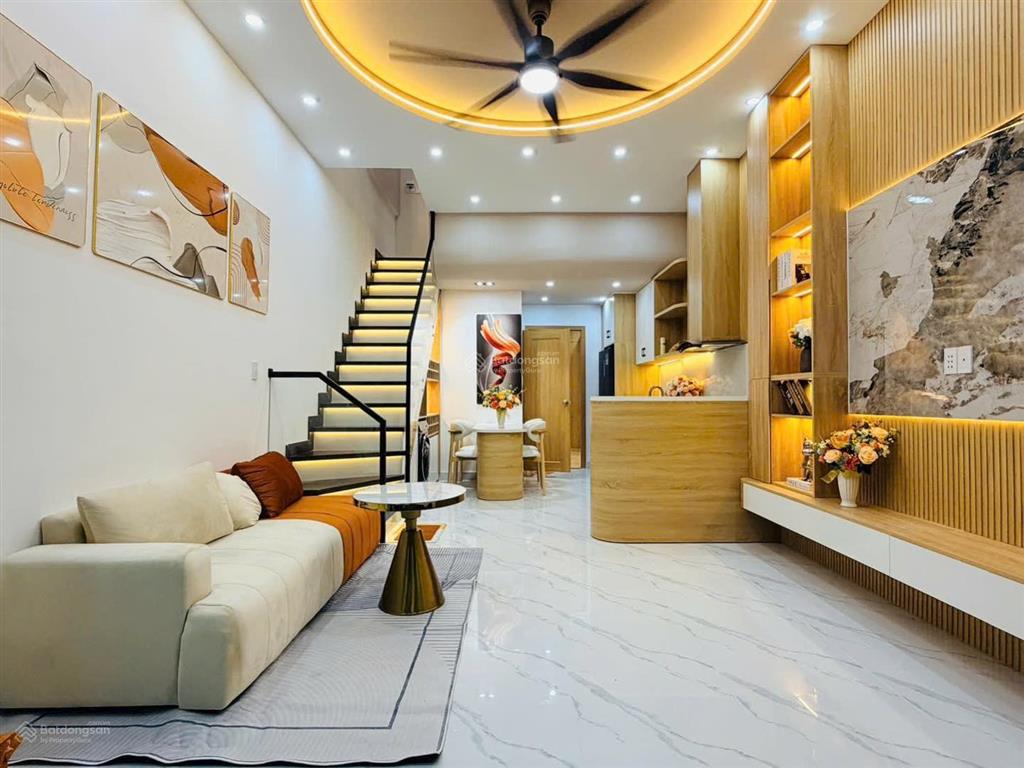 Ông hoàng cần bán nhanh trong tháng 1 trả tiền đáo hạn gấp nhà hòa hưng, p.13, q.10  giá 1 tỷ 870