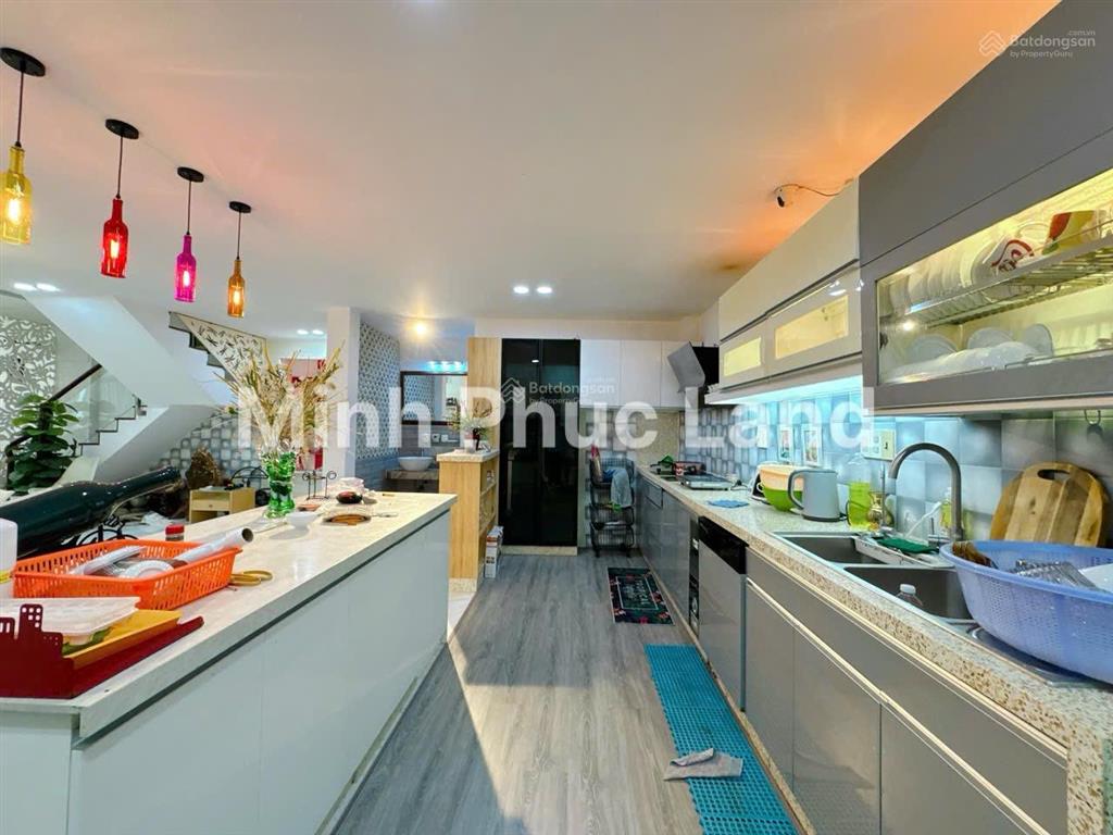 Nhà 3 tầng đúc hxh nguyễn thị thập quận 7  ngang lớn 8m  137.8m  chỉ hơn 14 tỷ 9