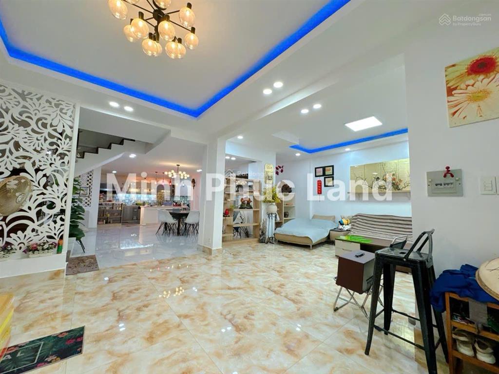 Nhà 3 tầng đúc hxh nguyễn thị thập quận 7  ngang lớn 8m  137.8m  chỉ hơn 14 tỷ 9