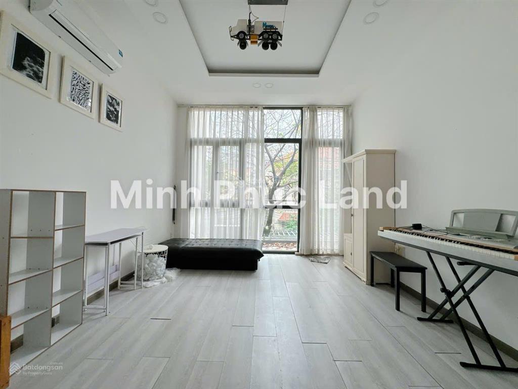 Nhà 3 tầng đúc hxh nguyễn thị thập quận 7  ngang lớn 8m  137.8m  chỉ hơn 14 tỷ 9