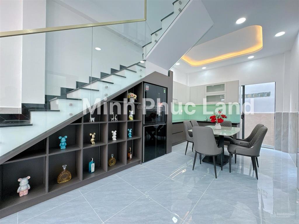 Bán nhà gần ngã tư nguyễn thị thập  ngang hiếm 6m  75.4m2  4pn (1pn trệt)  hẻm xe hơi vf3