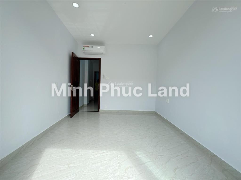 Nhà 4 tầng hẻm xe hơi ngay đại học tài chính marketing tân mỹ quận 7