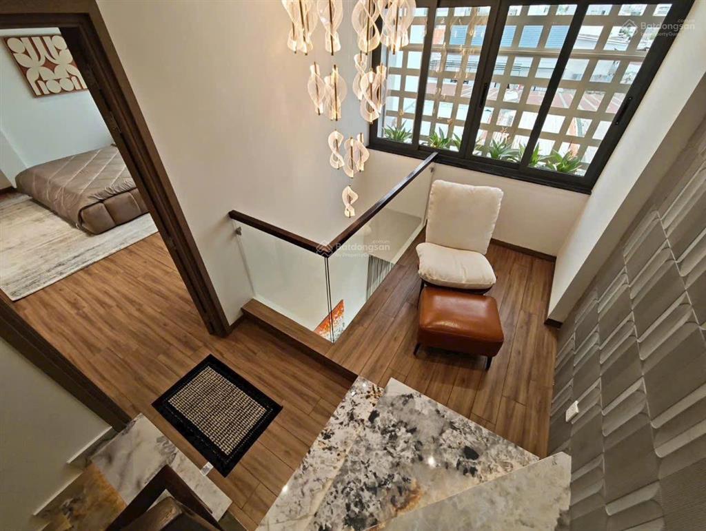 Siêu phẩm cạnh phú mỹ hưng quận 7  ngang 8m 4 tầng full nội thất  hơn 8 tỷ