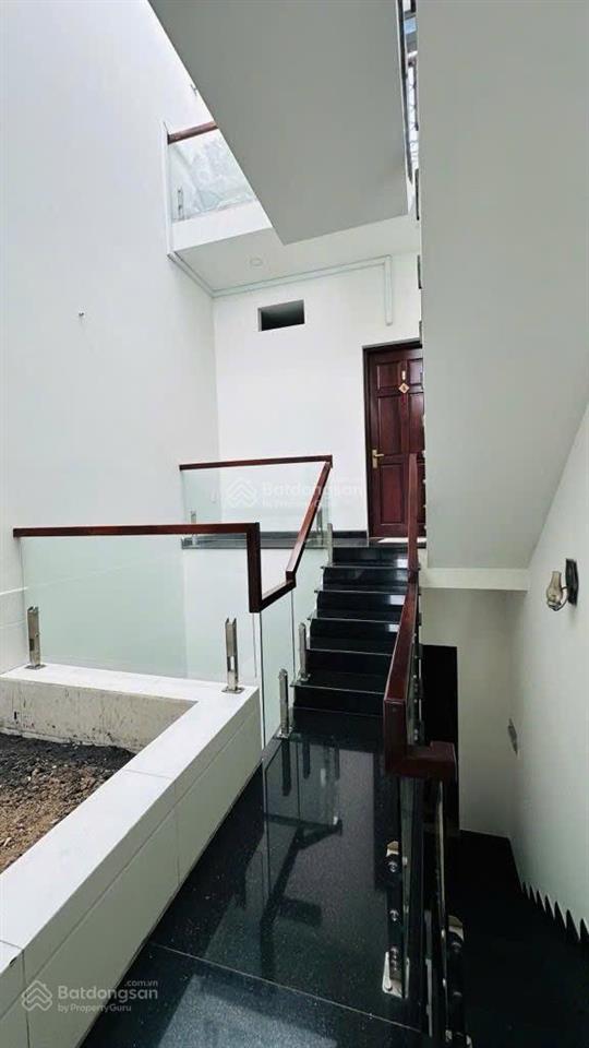 Mặt tiền 6 tầng đường số tân mỹ phú mỹ hưng quận 7