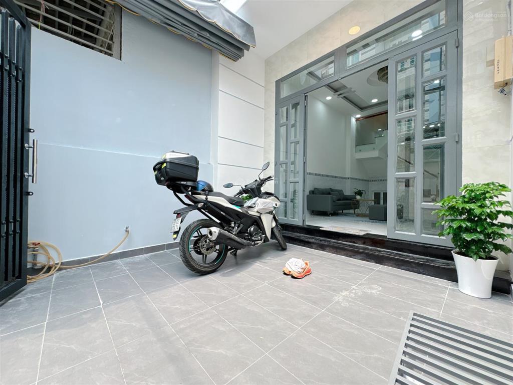 Nhà mới đẹp ngay chung cư ecogreen quận 7  4m x 16m nở hậu  không qh  giá 5.79 tỷ