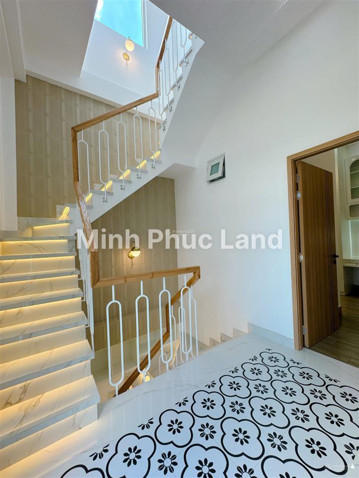 Siêu phẩm ngang 6m  cạnh phú mỹ hưng quận 7 3 tầng  4pn  full nội thất  chỉ 6.8 tỷ