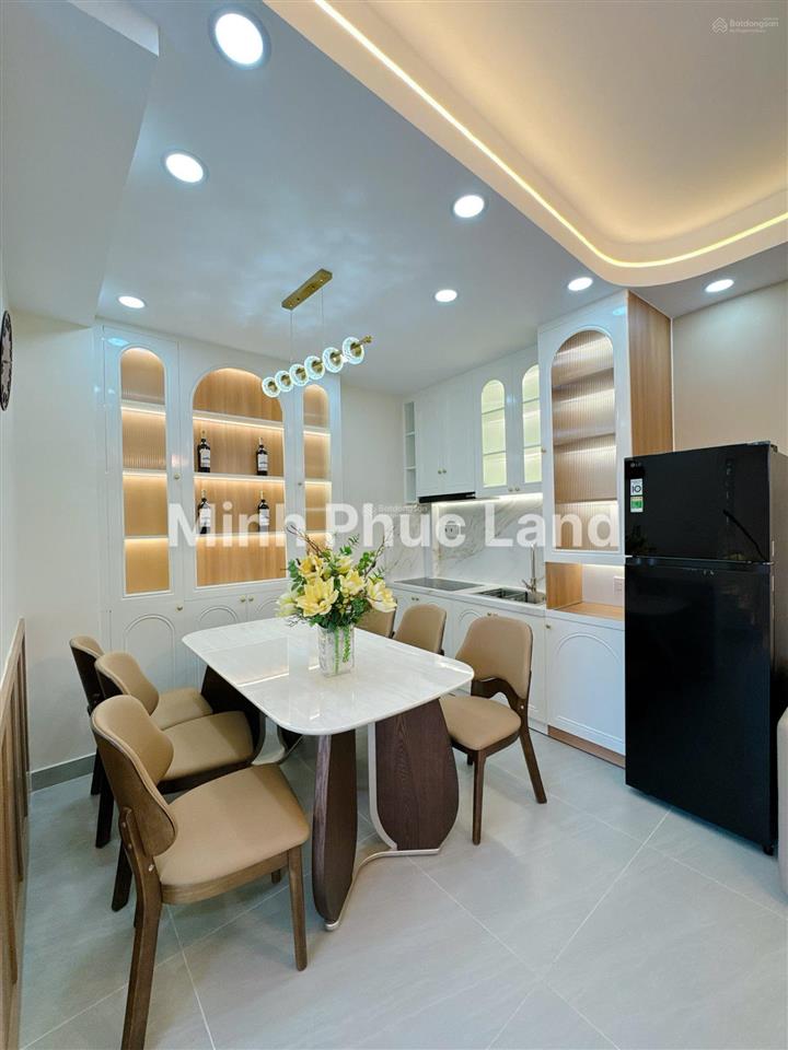Siêu phẩm ngang 6m  cạnh phú mỹ hưng quận 7 3 tầng  4pn  full nội thất  chỉ 6.8 tỷ