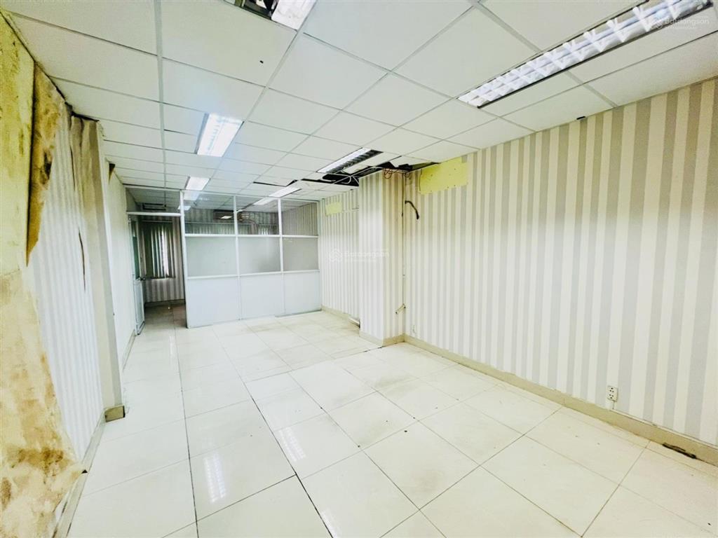 Mặt tiền cư xá ngân hàng lâm văn bền, quận 7  4x23m  5 tầng đúc  1 đời chủ
