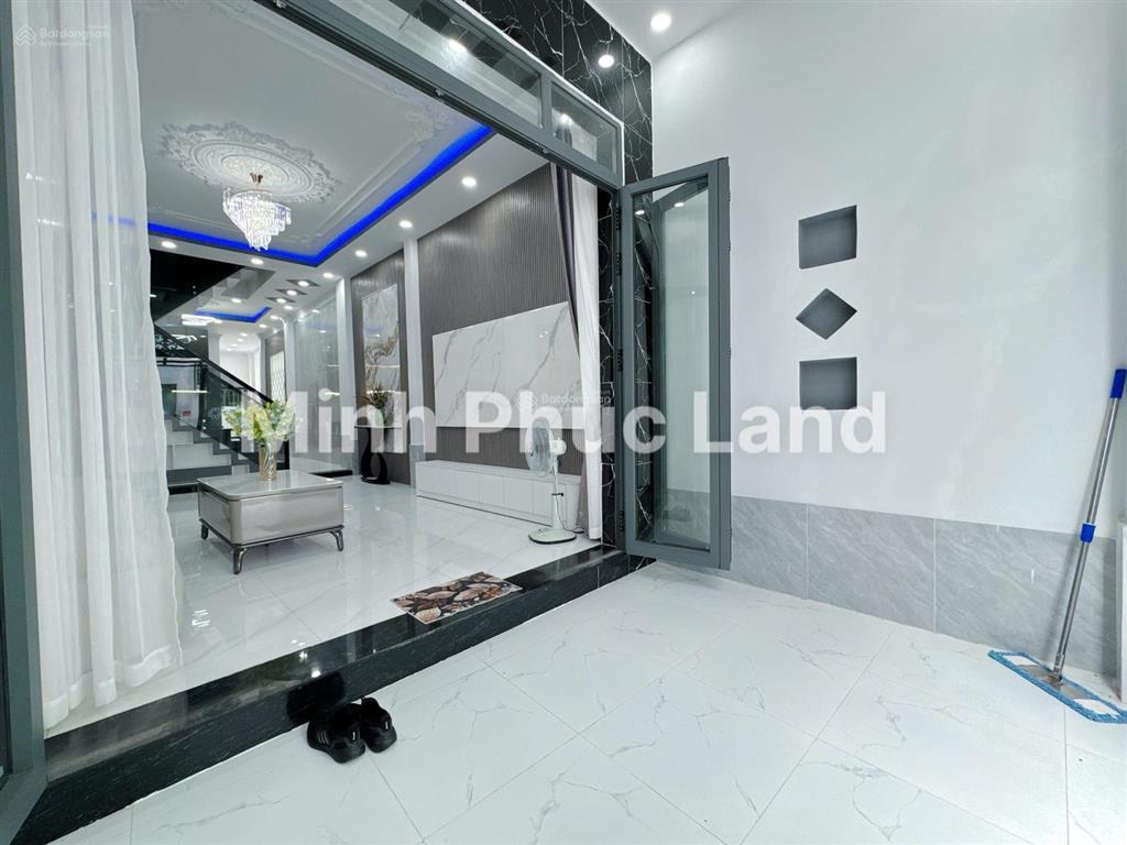 Nhà đẹp sát hxh lý phục man quận 7  4x26m 4pn full nội thất  6.39tỷ