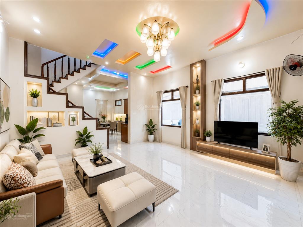 Căn góc 3 tầng đúc, 5x12m nở hậu, sát hẻm xe hơi nguyễn thị xiếu, quận 7