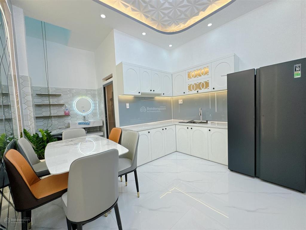 Nhà mới đẹp 4pn  4x12m sát hẻm xe hơi trần xuân soạn p. tân hưng quận 7  full nội thất  không qh
