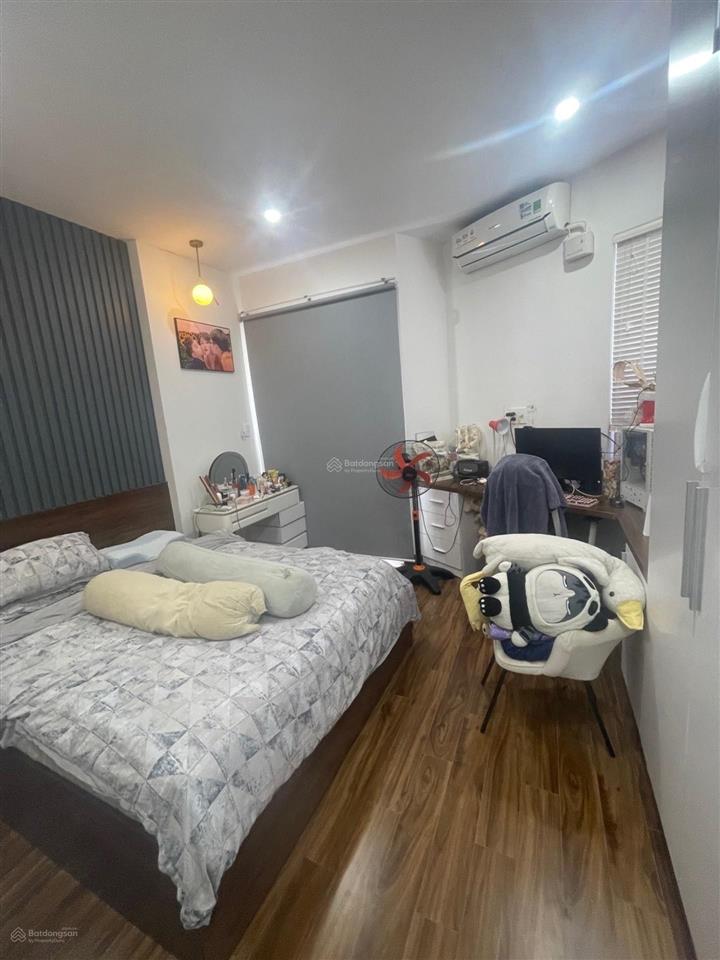 Chủ ngộp gấp bán căn góc hẻm xe hơi 5 tầng 5x10m  4pn  huỳnh tấn phát  cạnh phú mỹ hưng quận 7