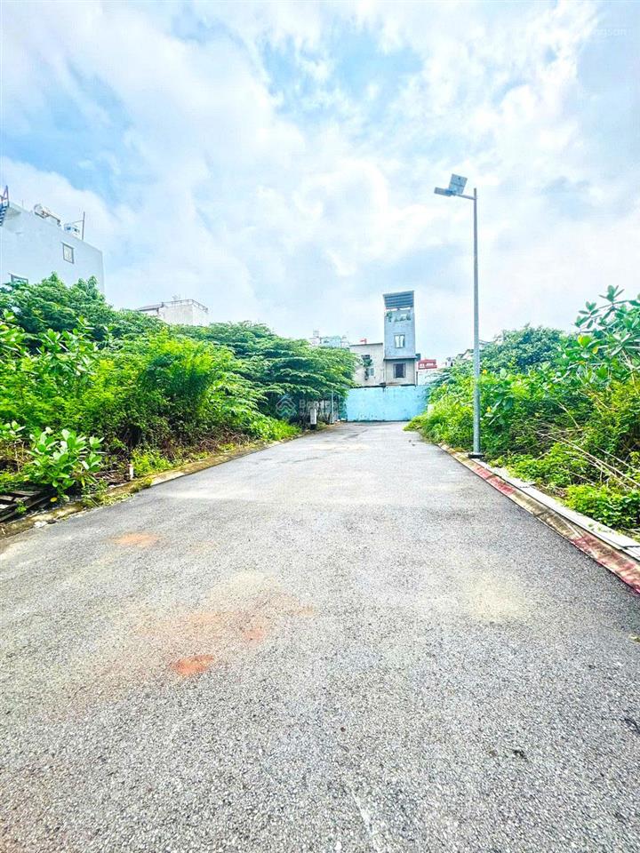 Hot hot! lô đất 4.2x18m mặt tiền hẻm xe hơi 7m bùi văn ba, quận 7