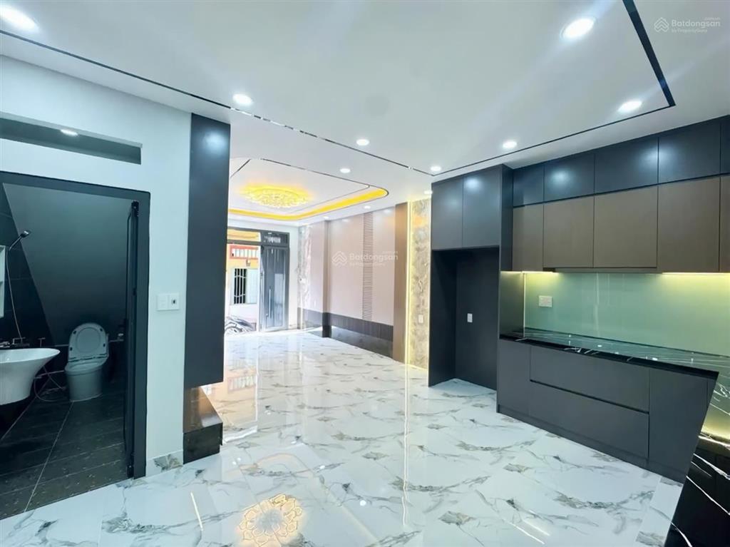 Nhà 1 lầu 2 pn tuyệt đẹp cách hẻm xe hơi huỳnh tấn phát 20m p.tân thuận.q7