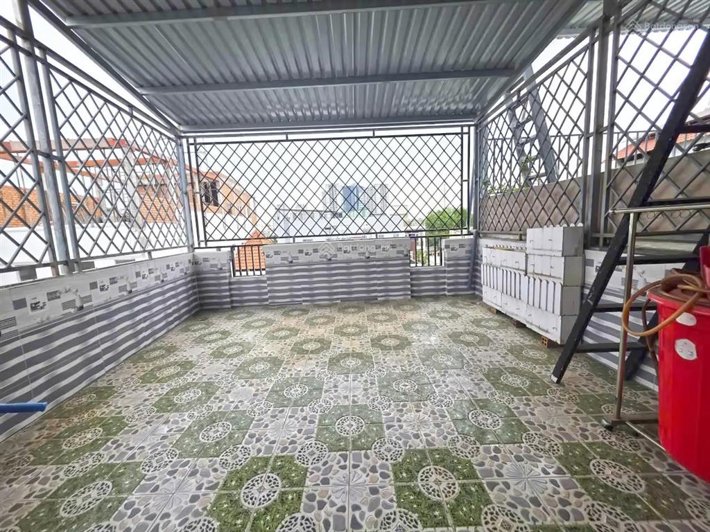 Nhà 2 lầu st hẻm 749 huỳnh tấn phát, p. phú thuận, quận 7
