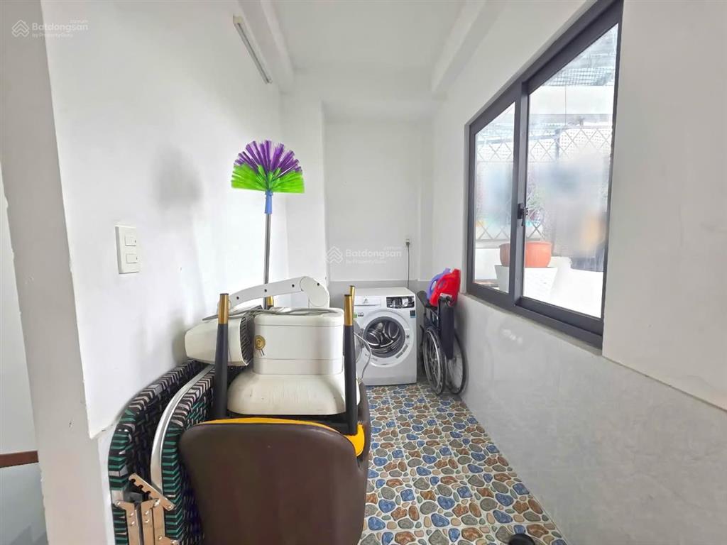 Nhà 2 lầu st hẻm 749 huỳnh tấn phát, p. phú thuận, quận 7