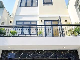 Nhà xinh lung linh 3 lầu full nội thất hẻm 3.5m trần xuân soạn, quận 7