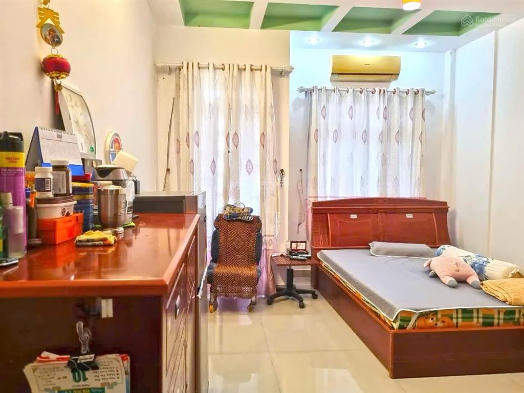 Xuất cảnh cần bán gấp nhà 3 lầu tuyệt đẹp kdc nam long quận 7
