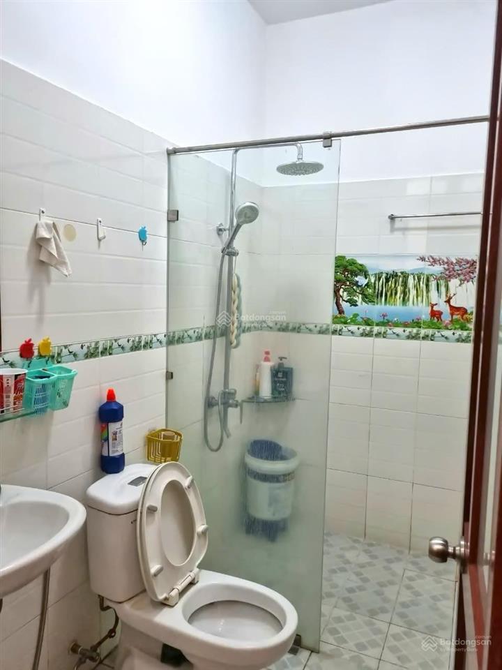 Xuất cảnh cần bán gấp nhà 3 lầu tuyệt đẹp kdc nam long quận 7