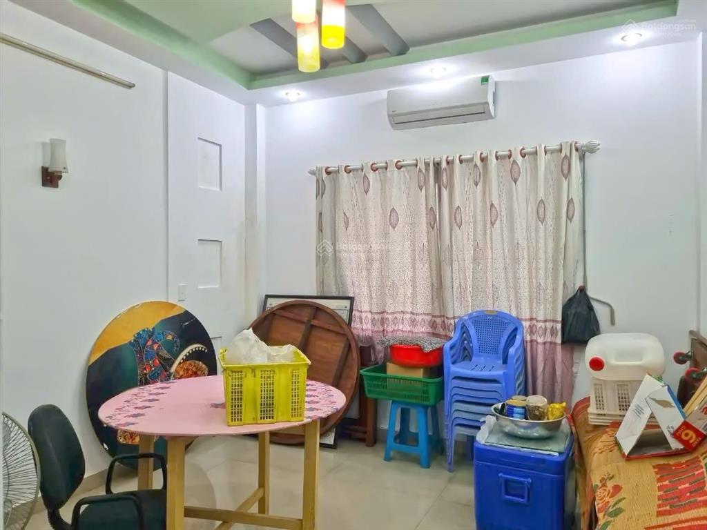 Xuất cảnh cần bán gấp nhà 3 lầu tuyệt đẹp kdc nam long quận 7