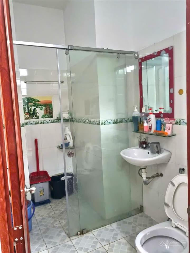 Xuất cảnh cần bán gấp nhà 3 lầu tuyệt đẹp kdc nam long quận 7