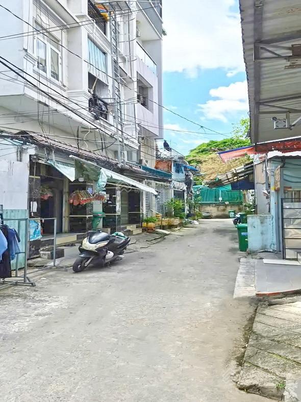 Hàng hiếm  lô đất 5x20m mặt tiền hẻm xe tải nguyễn thị thập, quận 7