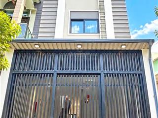 Căn hộ dịch vụ thu nhập 600 triệu/tháng đường huỳnh tấn phát quận 7