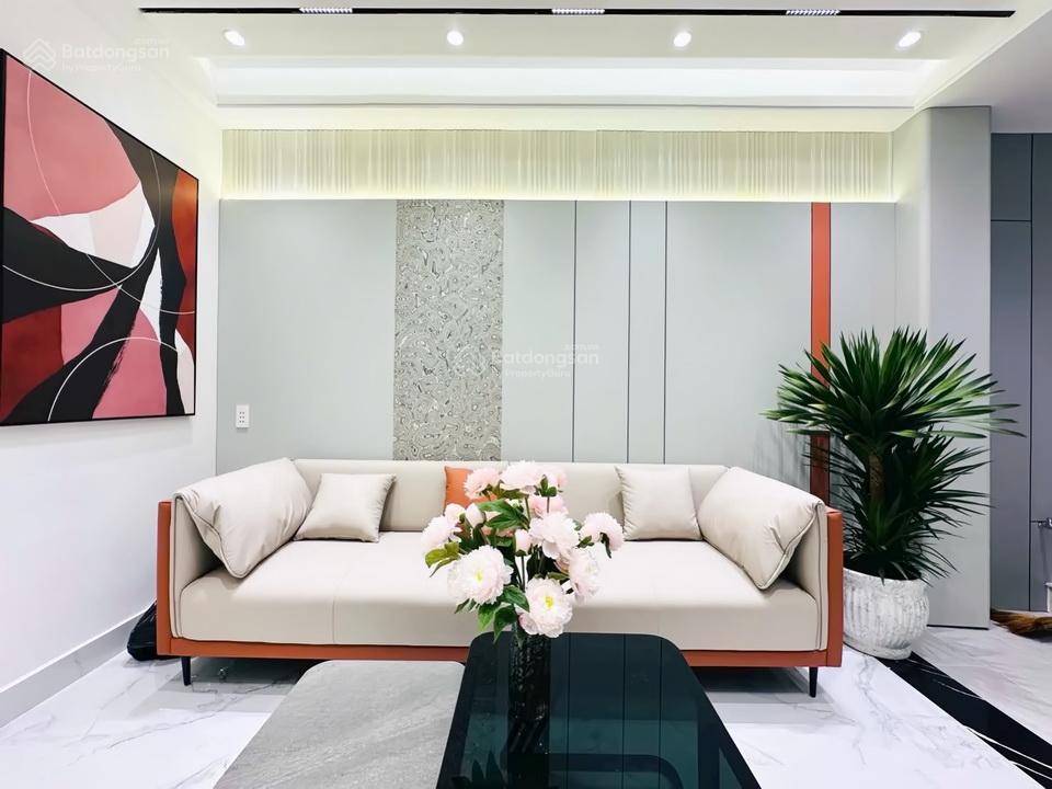 Bán nhà riêng tại huỳnh tấn phát, 5,68 tỷ, 52m2, đẹp, nhiều tiện ích