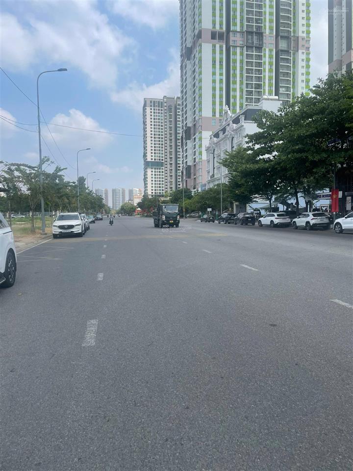 Siêu phẩm| mt trương văn bang, p. thạnh mỹ lợi thủ đức| dt 8x20|3 tầng| hđt 155tr| 95 tỷ