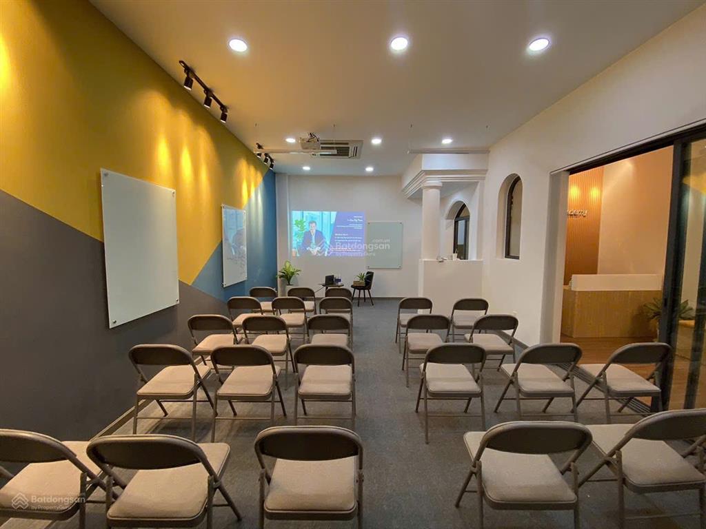 Tài sản phù hợp cho anh/chị thích góc 2 mt đường thương hiệu quận 1| 16x17.5| 3 tầng| 200 tỷ