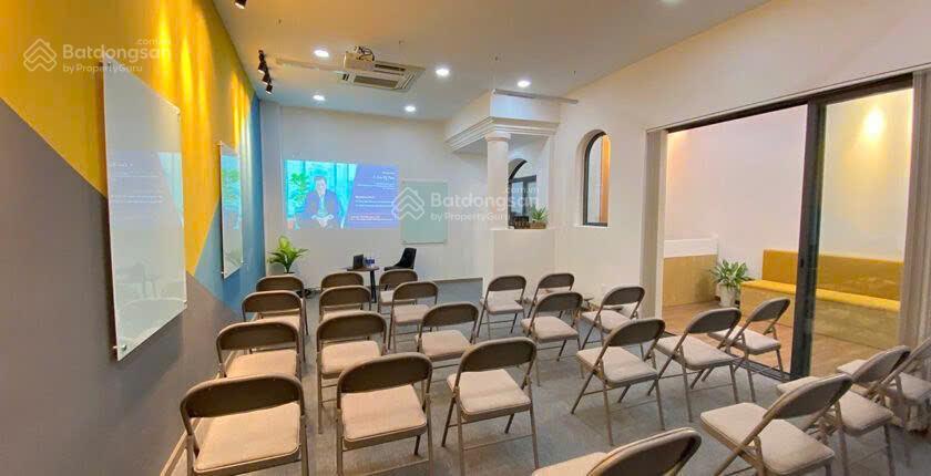Tài sản phù hợp cho anh/chị thích góc 2 mt đường thương hiệu quận 1| 16x17.5| 3 tầng| 200 tỷ