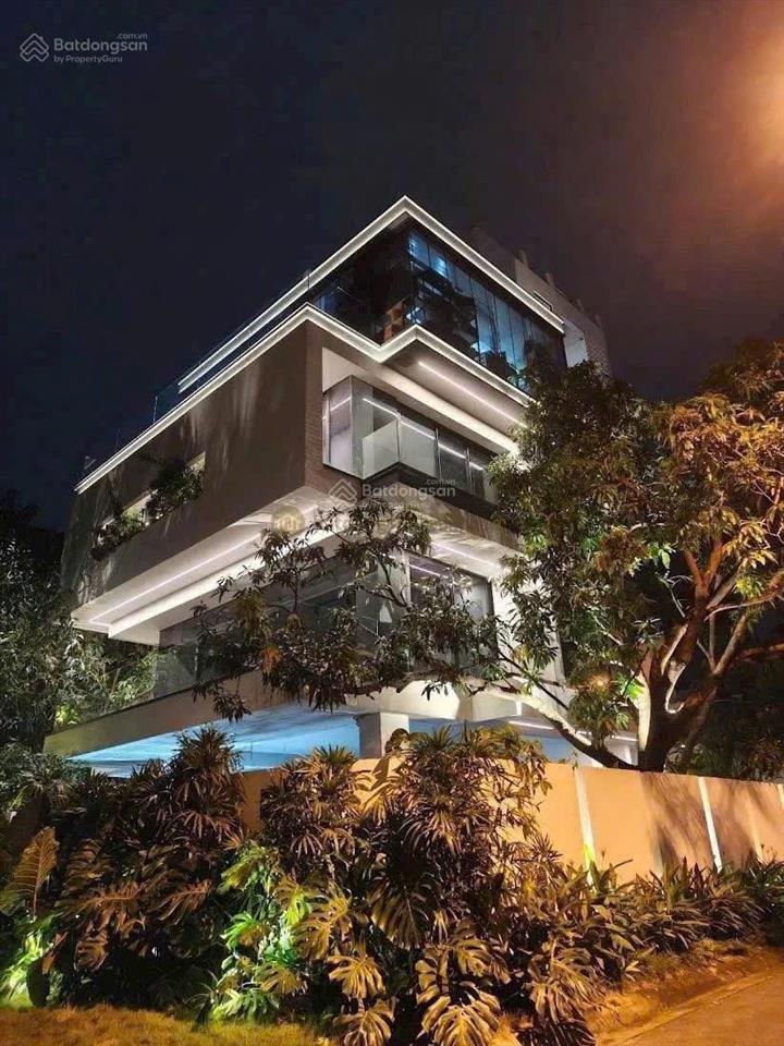 Biệt thự đẹp phù hợp dành cho anh/chị thích mua ở liền| dt 16.4x17| trệt+ 4 lầu| góc 2 mặt tiền
