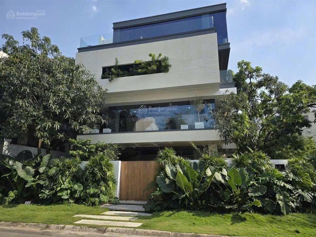 Biệt thự đẹp phù hợp dành cho anh/chị thích mua ở liền| dt 16.4x17| trệt+ 4 lầu| góc 2 mặt tiền