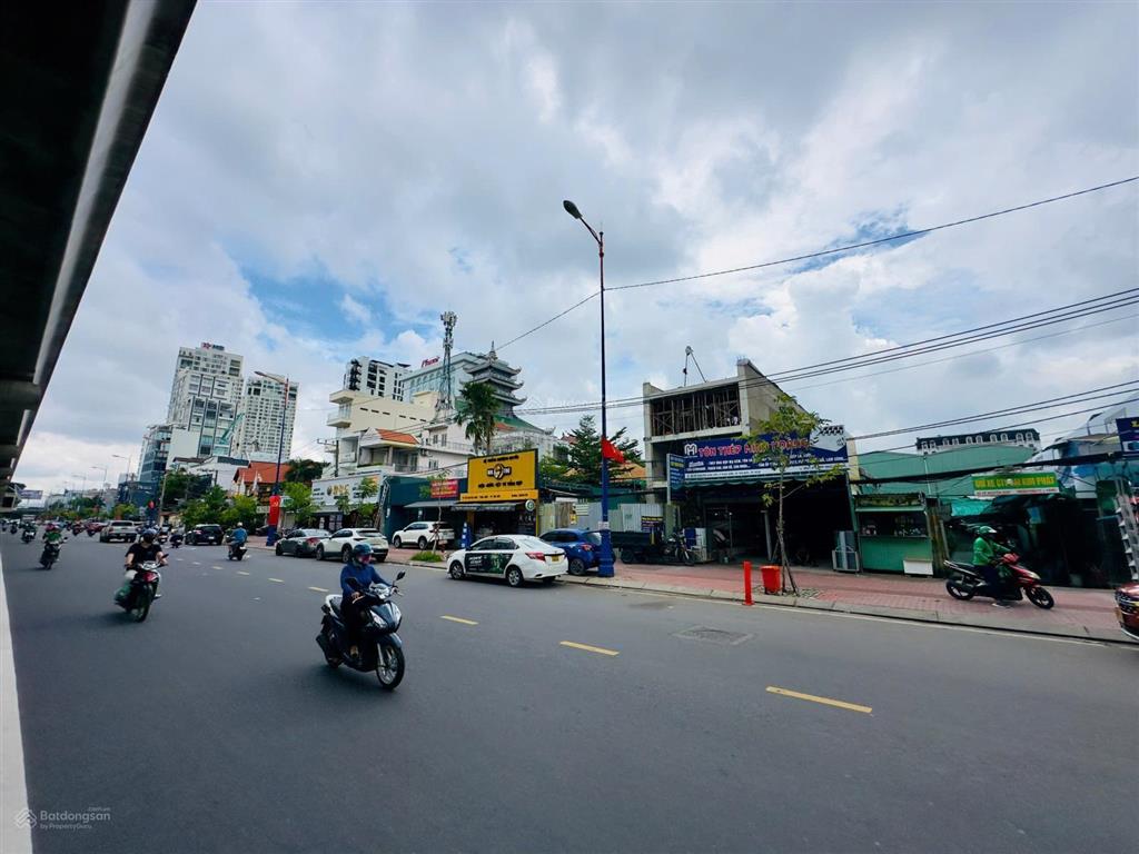 Khuôn đất lớn phù hợp anh/chị thích xây cao tầng | ctxd 2h + 16 tầng | dt 16x56 | 400 tỷ