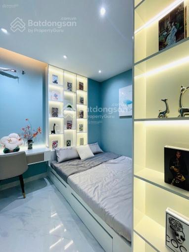 Nhà nguyễn văn công gò vấp, sổ riêng hoàn công, 1 trệt 2 lầu, giá 2tỉ200, ở tốt, đầu tư sinh lời.