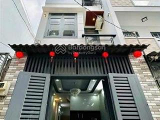 Cô hồng về quê cần bán căn đường hoa cúc 64m2, 1t2l. đang cho thuê 18tr/th. sổ riêng.  0382 908 ***