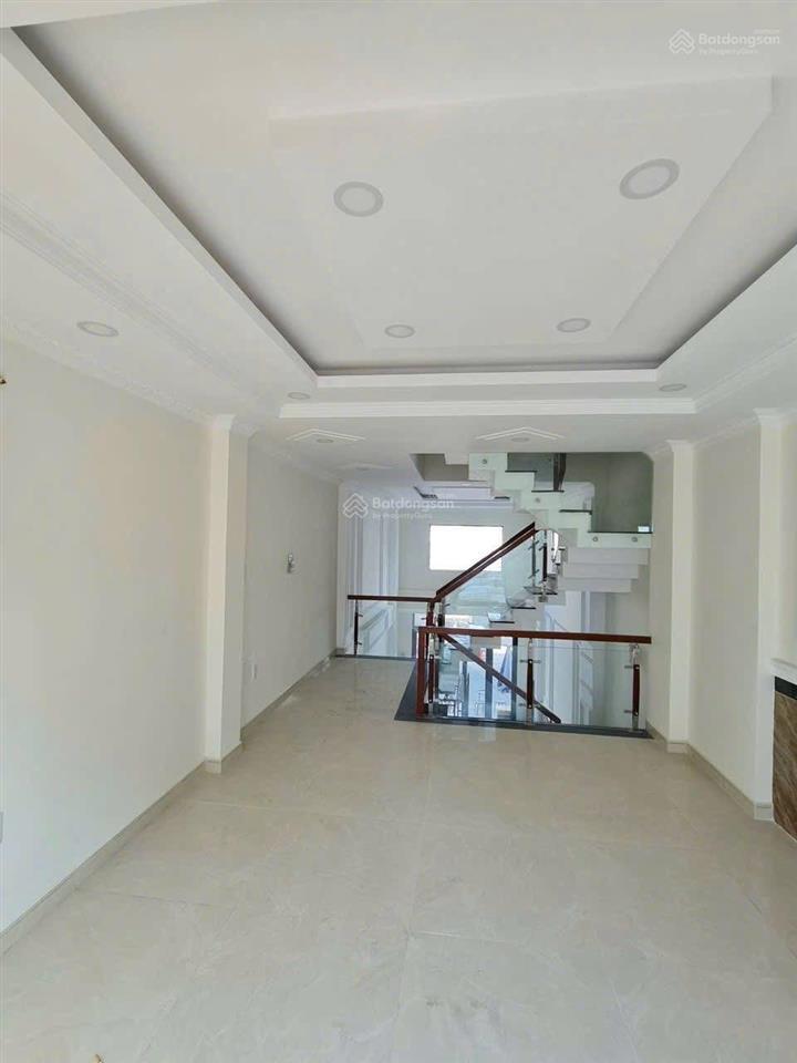 Bán nhà 5 tầng hẻm xe tải 17m đối diện cổng vạn phúc city 8,1 tỷsổ hồng riêng