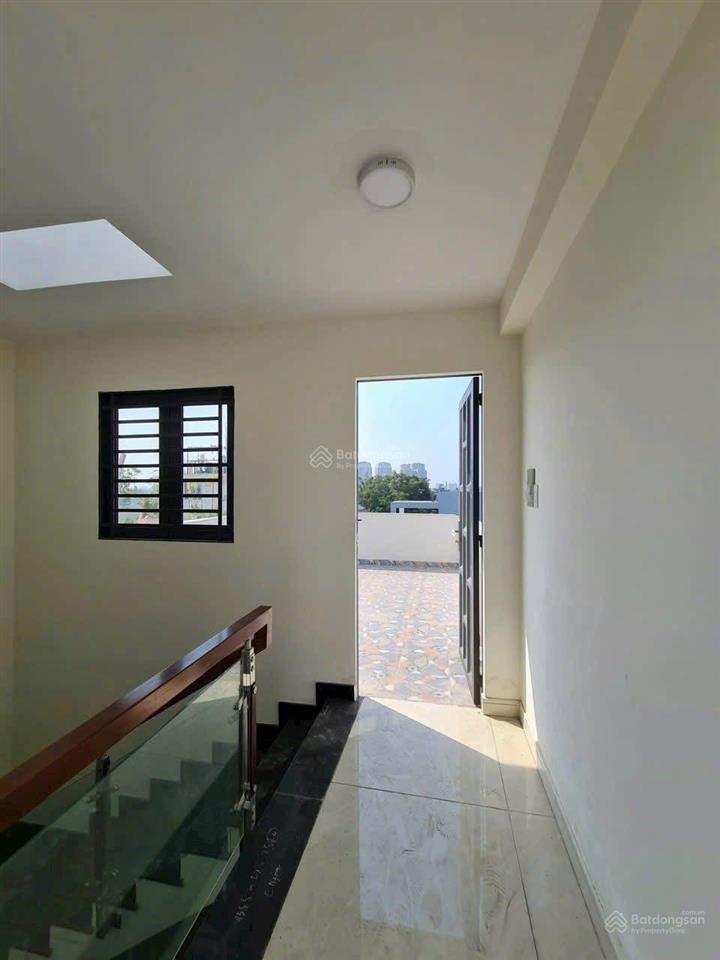 Bán nhà 5 tầng hẻm xe tải 17m đối diện cổng vạn phúc city 8,1 tỷsổ hồng riêng