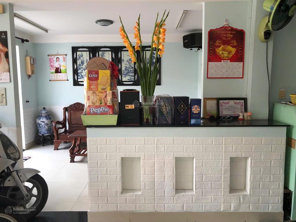 Nhà mặt tiền đường số 16, hiệp bình chánh thủ đức, ngay ngã tư bình triệu
ngang 8m rộng rãi