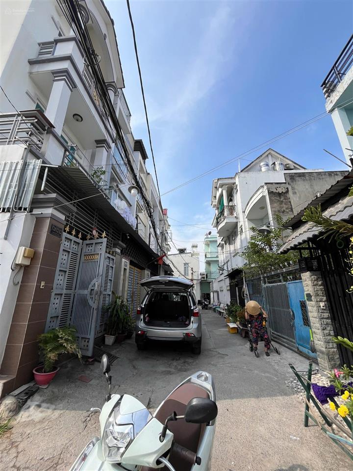 Nhà 3 tầng hiệp bình chánh thủ đưc, gần gigamal phạm văn đồng,giá 6,5 tỷ,sổ hồng riêng